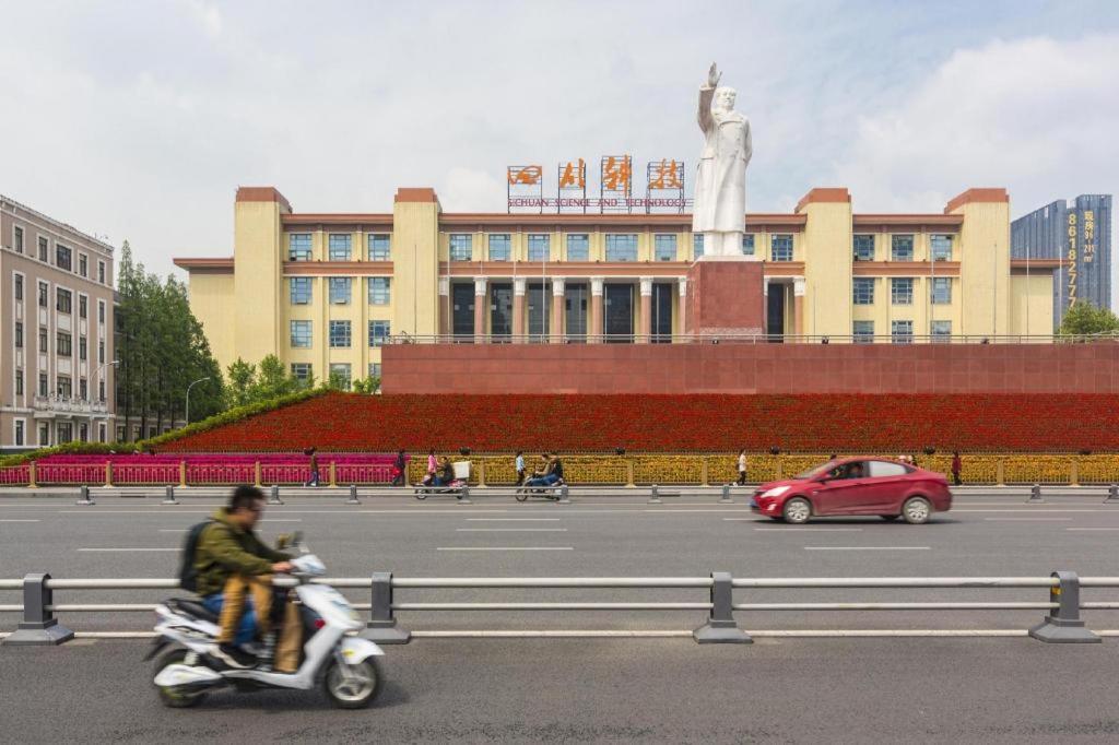7 Days Inn Chengdu Kuanzhai Alley Huapaifang Metro Station Exteriör bild